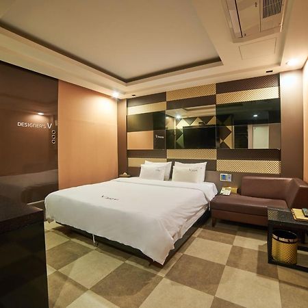 Busan Premium V Hotel Exterior photo