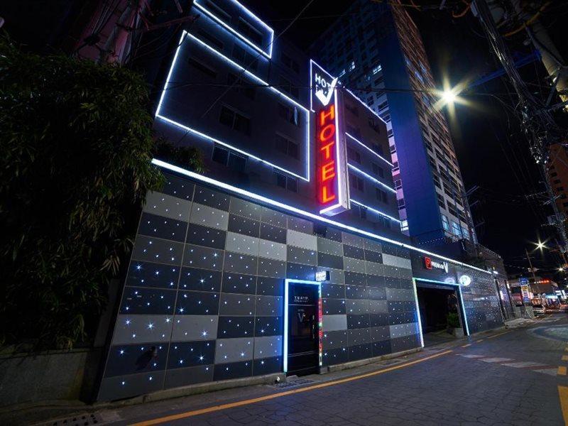 Busan Premium V Hotel Exterior photo