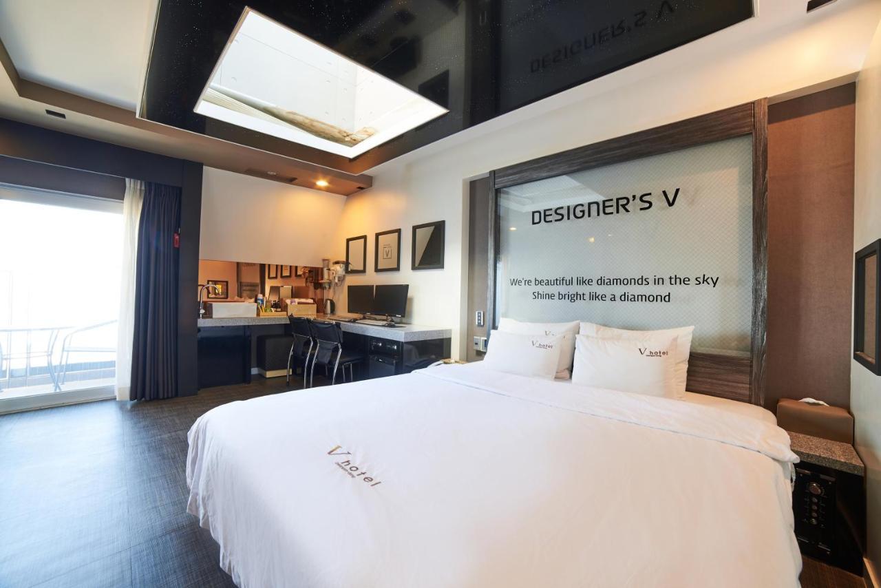 Busan Premium V Hotel Exterior photo