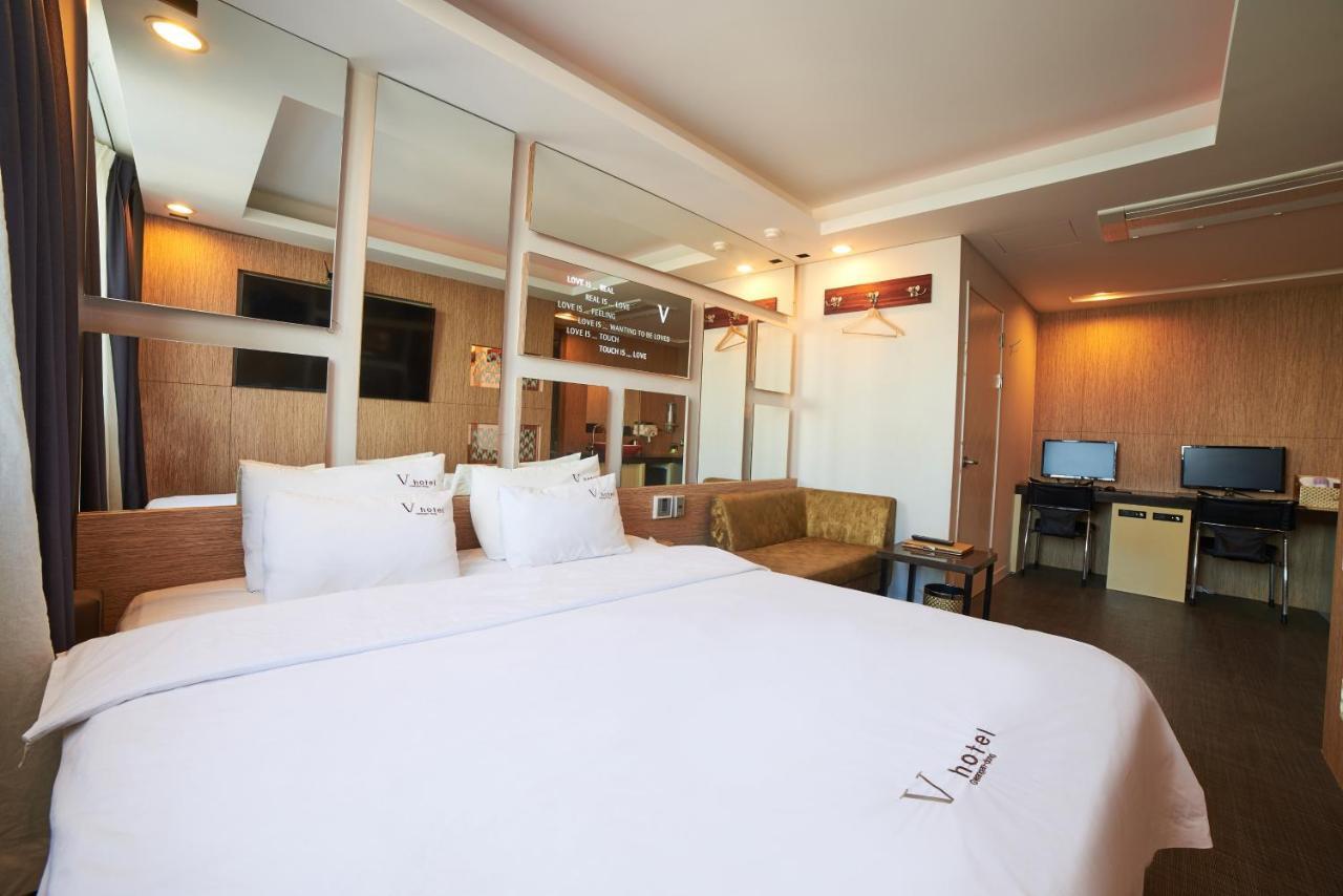 Busan Premium V Hotel Exterior photo