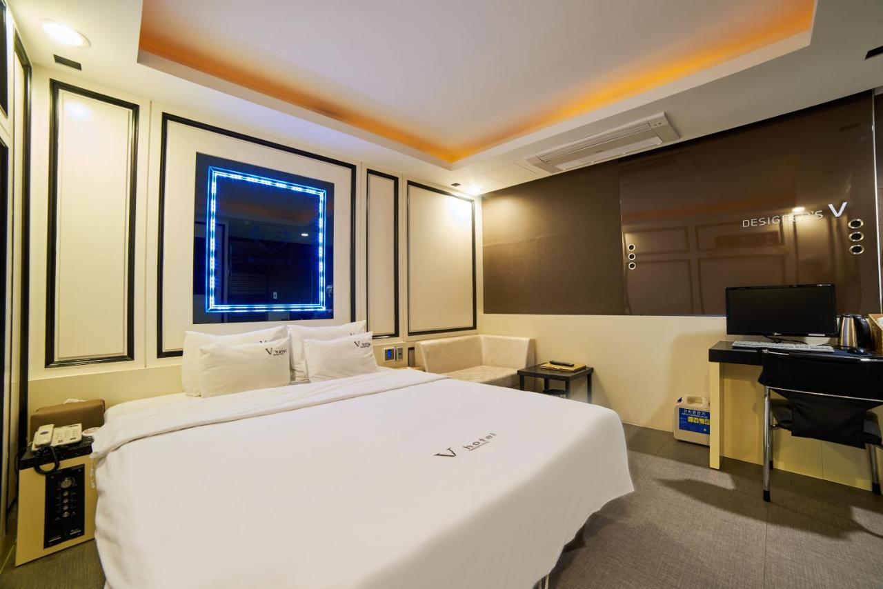 Busan Premium V Hotel Exterior photo