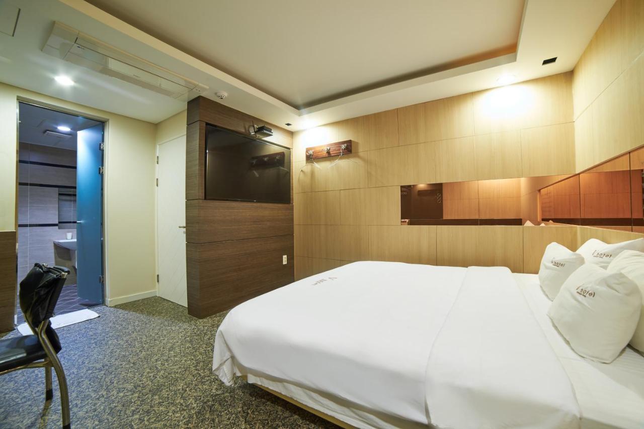 Busan Premium V Hotel Exterior photo