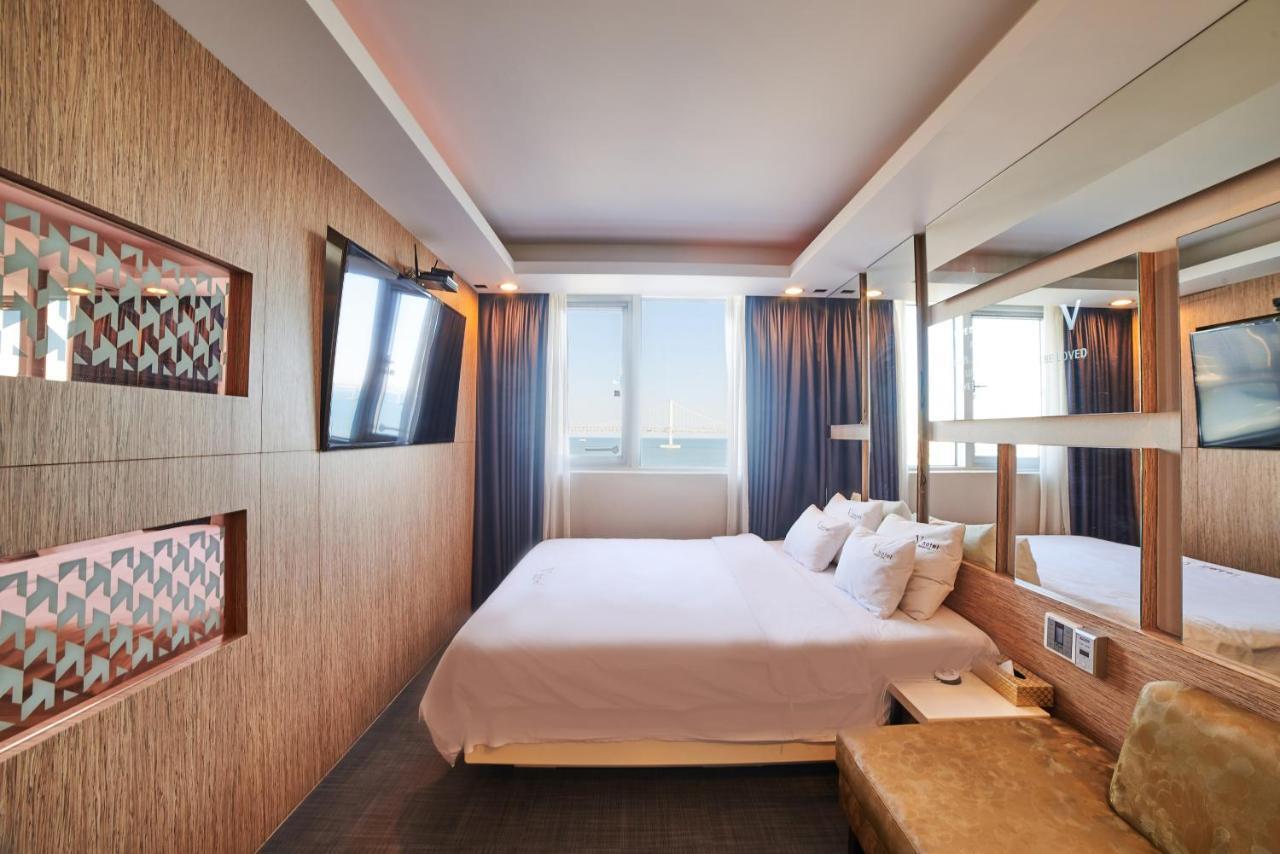 Busan Premium V Hotel Exterior photo