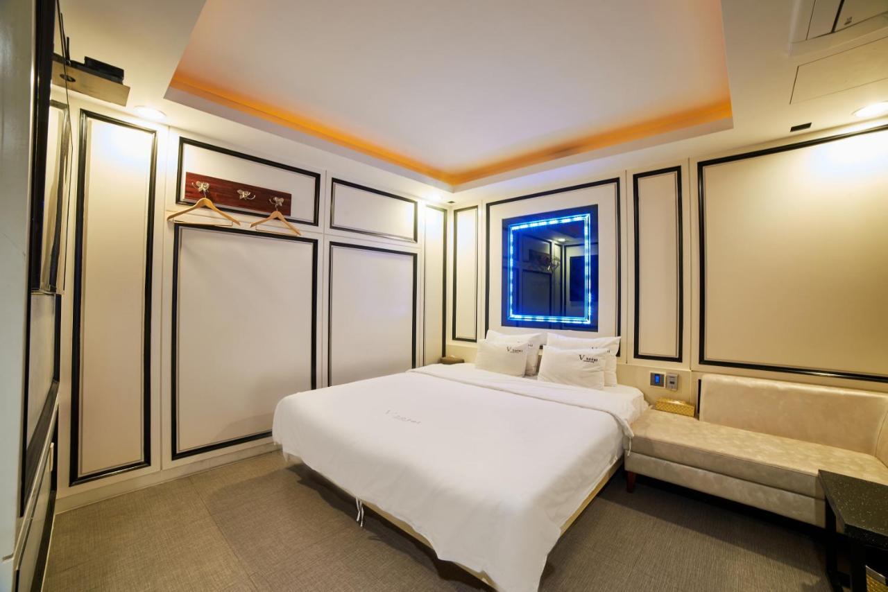 Busan Premium V Hotel Exterior photo
